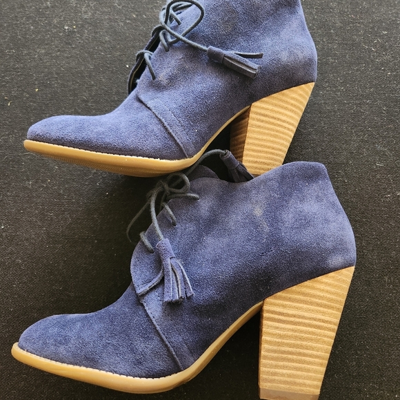 Booties - Picture 4 of 6